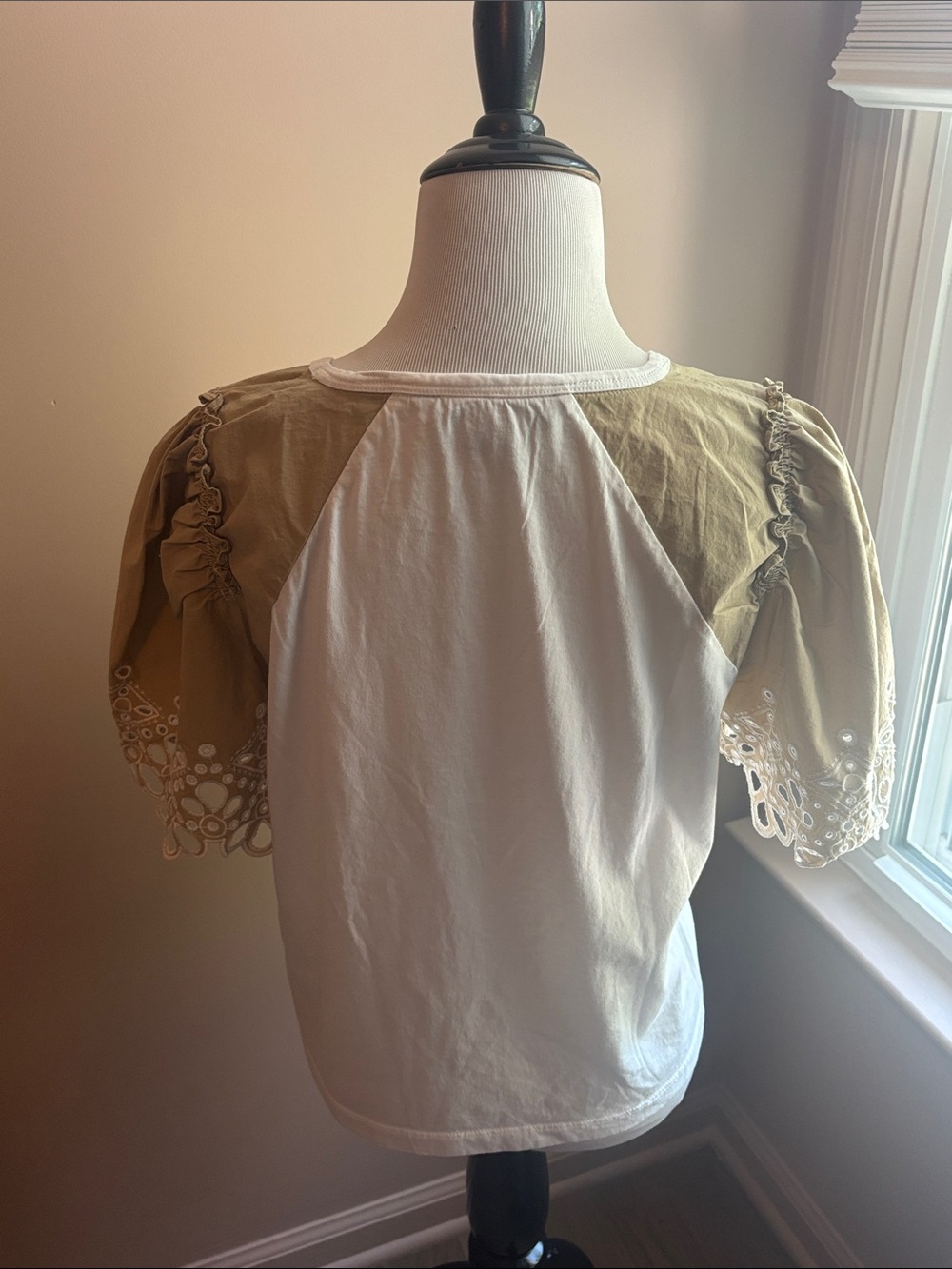 Veronica Beard Briana Short Puffed Sleeve Top Size Medium - Picture 6 of 9